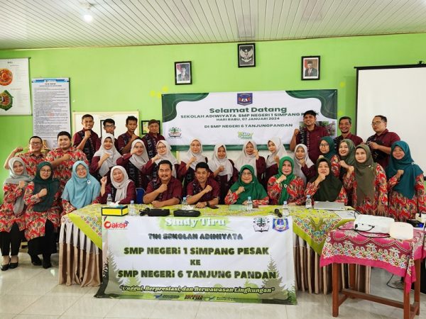 Kunjungan Studi Pembelajaran Sekolah Adiwiyata SMPN 1 Simpang Pesak Belitung Timur